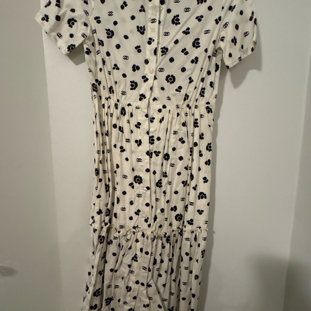 Elegant Black and White Floral Casual Dress